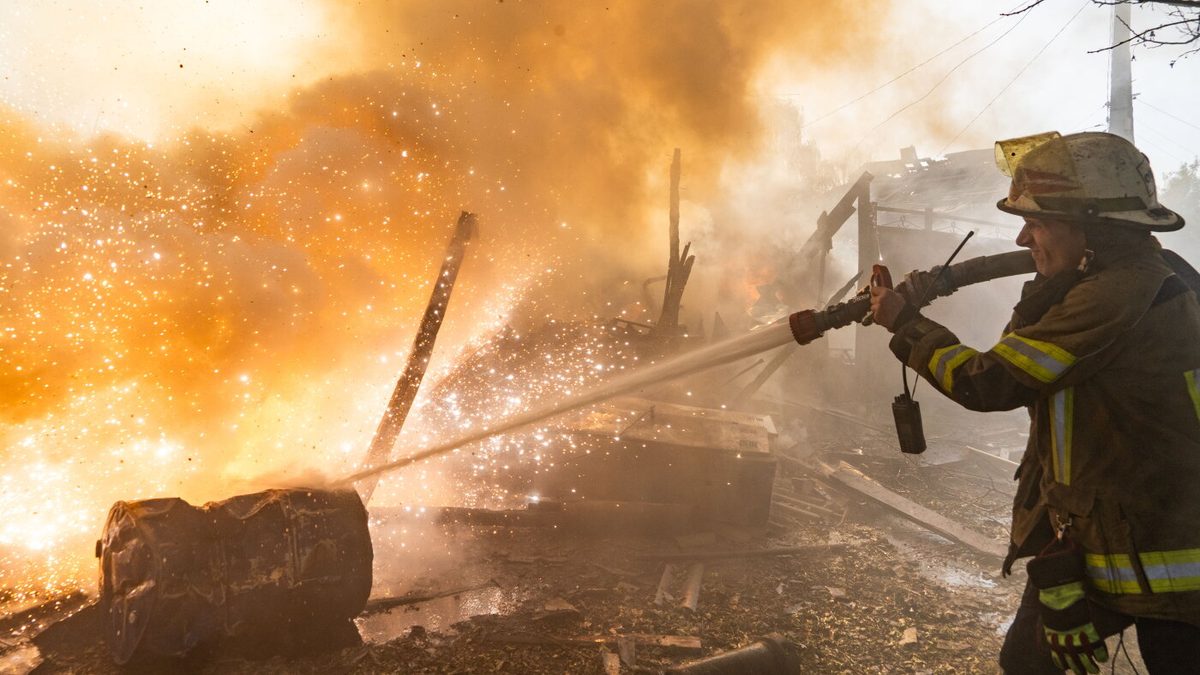 Trump Announces "Energy Ceasefire," Ukraine Reports Ongoing Attacks
